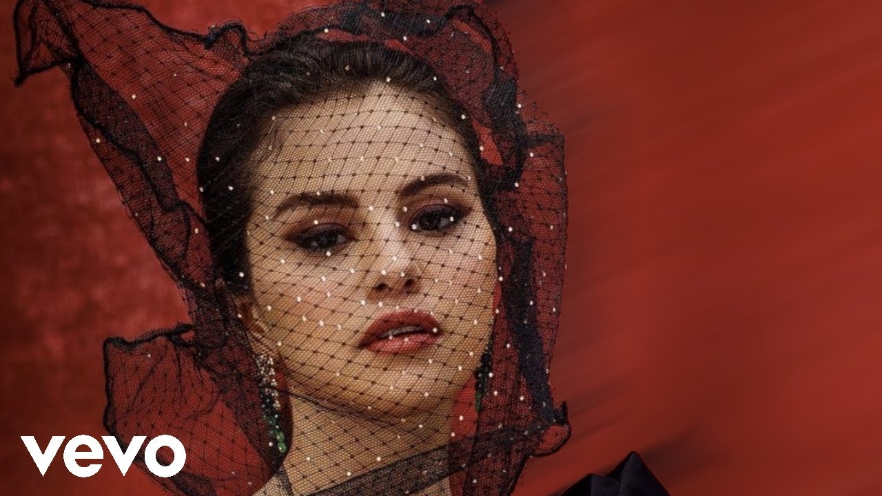 Selena Gomez – Kinda Crazy (Official Video)