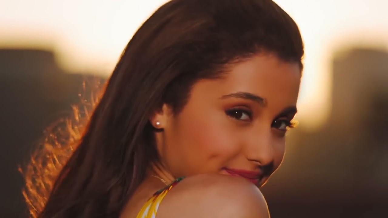 Ariana Grande Megamix 2021 – The Story of Ari